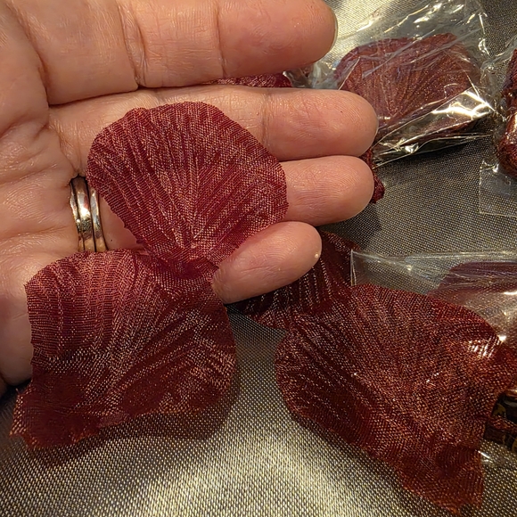 The Unbranded Brand Other - Elegant Burgundy Silk Rose Petals